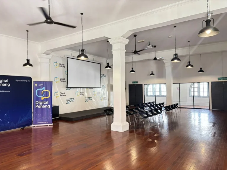 Event Space (3)